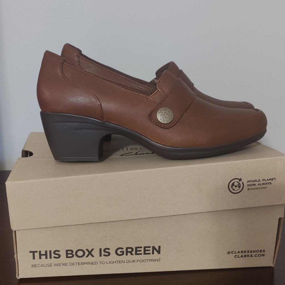 Clarks Emily Andrea Pump